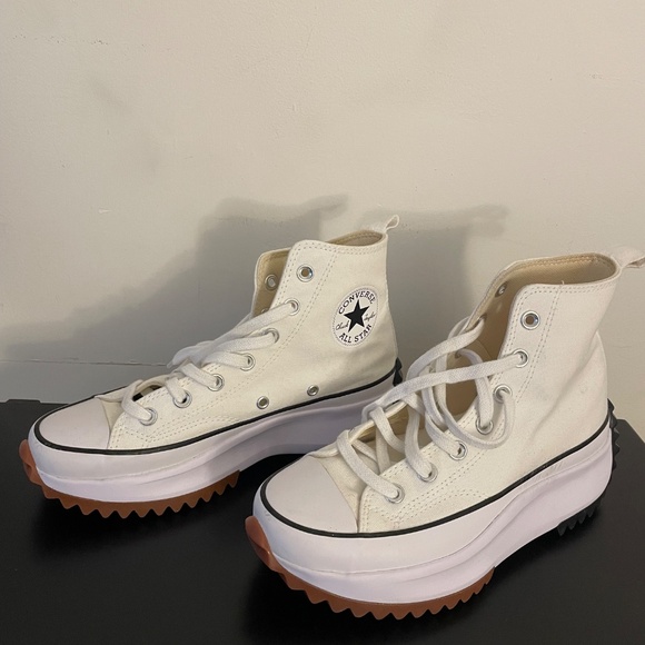 Converse Shoes - NWOT Converse platform Sneakers 7.5